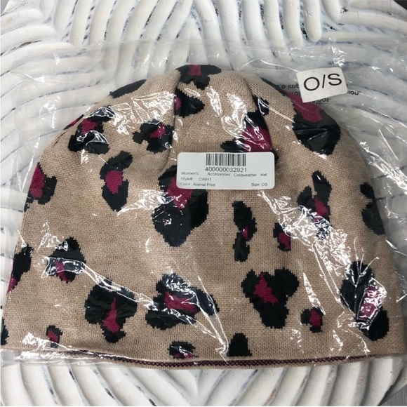 Chico's Berry Pink Leopard Print Beanie Hat Removable Faux Fur Pom Pom - Picture 8 of 10